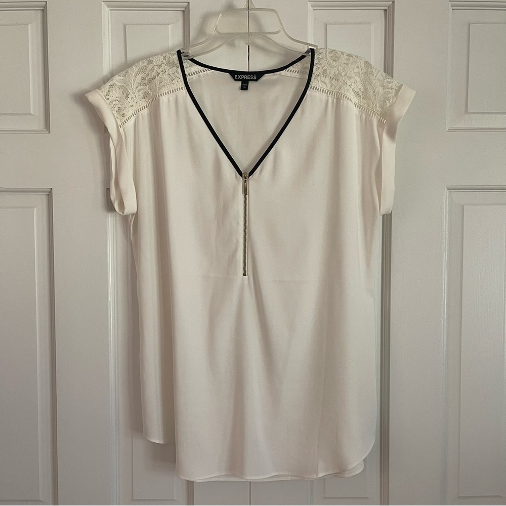 EXPRESS Off White Lace Shoulder w/Black Trim and Zipper Detail SIZE L